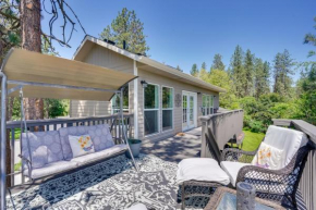 Nine Mile Falls Hideaway Scenic Retreat on River